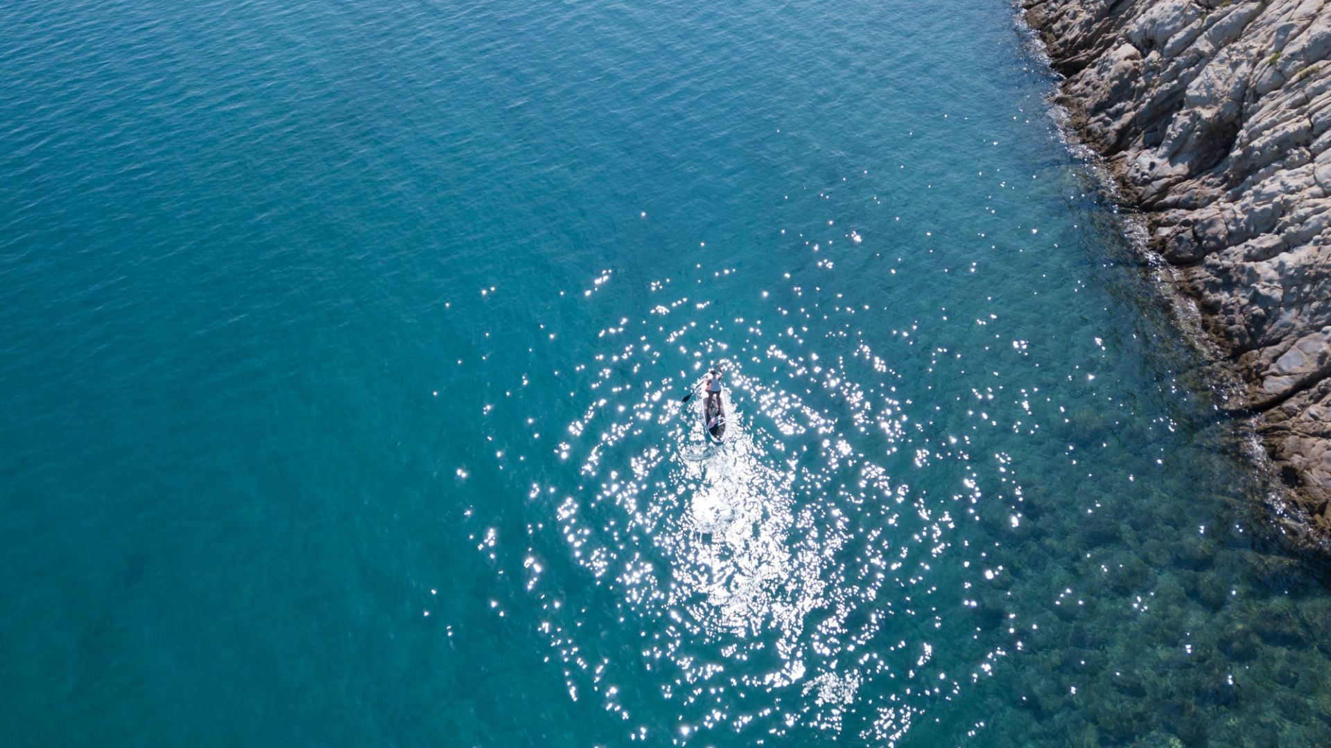 Ljepote otoka Paga: Prekrasni prizori otoka Paga, uključujući plaže, prirodne ljepote, povijesne građevine i autentične detalje iz Novalje i okolice, snimljeni objektivom Nadija Kralja.