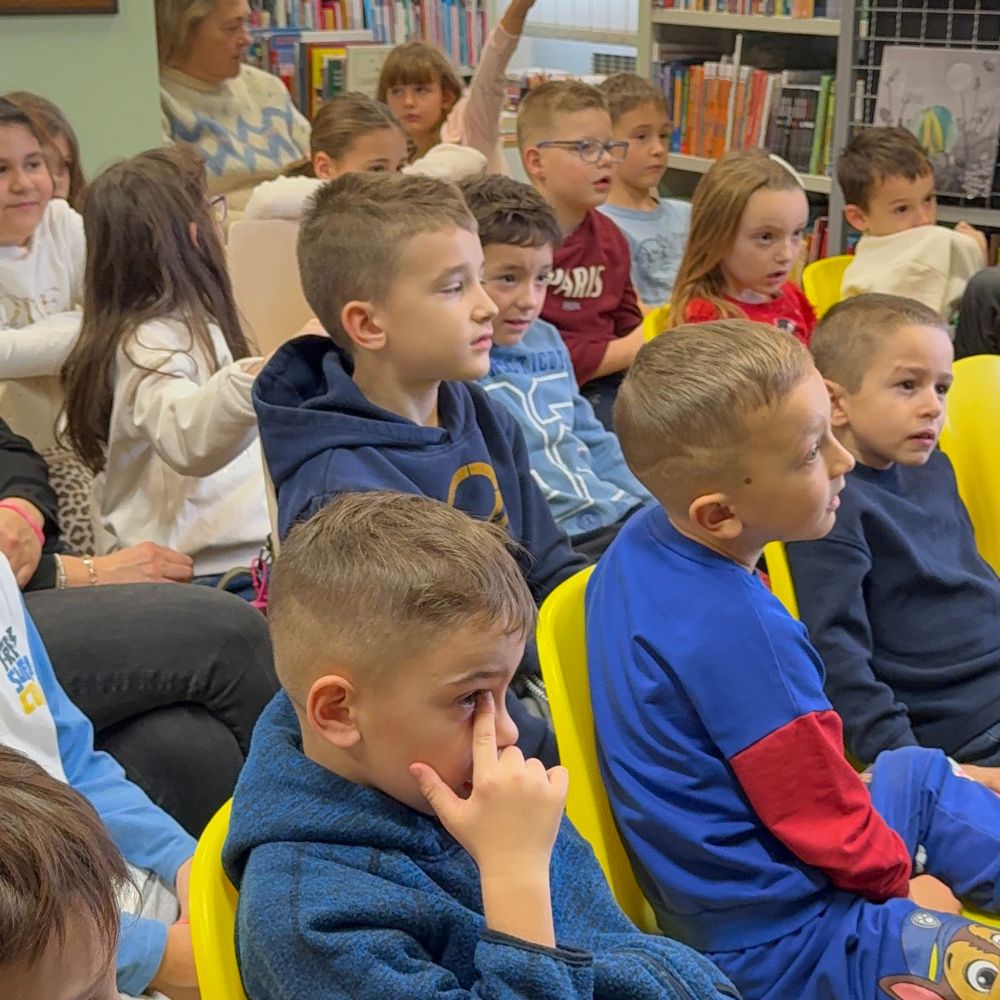 Gostovanje u Knjižnici Dubec – druženje i čitanje slikovnica za djecu.