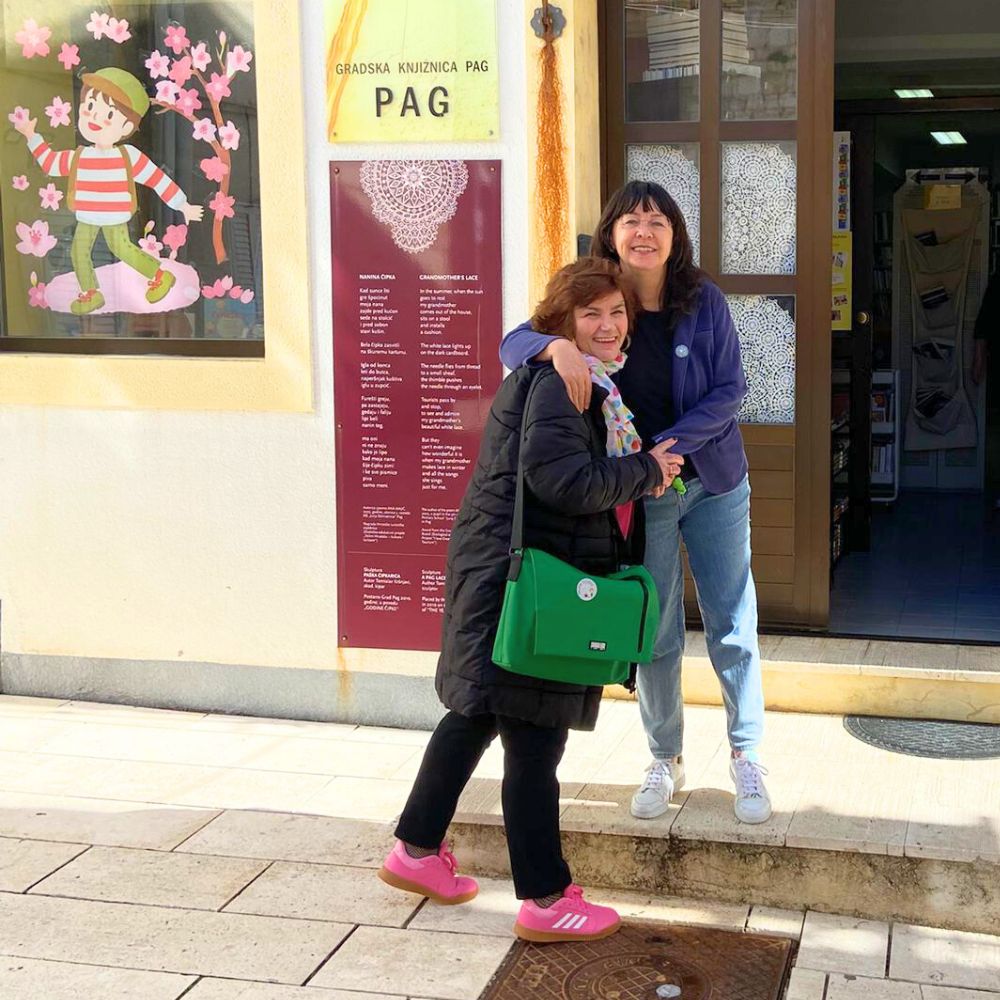 Gostovanje u Knjižnici Pag – Zadar čita 2025: Maja Cimbal čita djeci i vodi kreativne radionice o Davidovim pustolovinama.